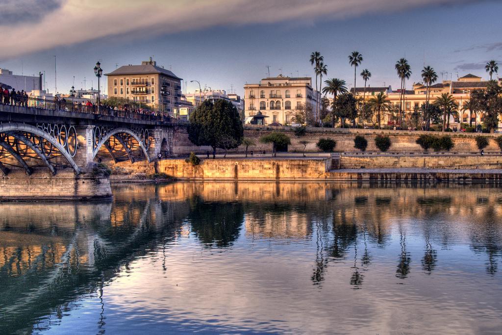 Gifsa Sevilla - Parque Alcosa Luaran gambar